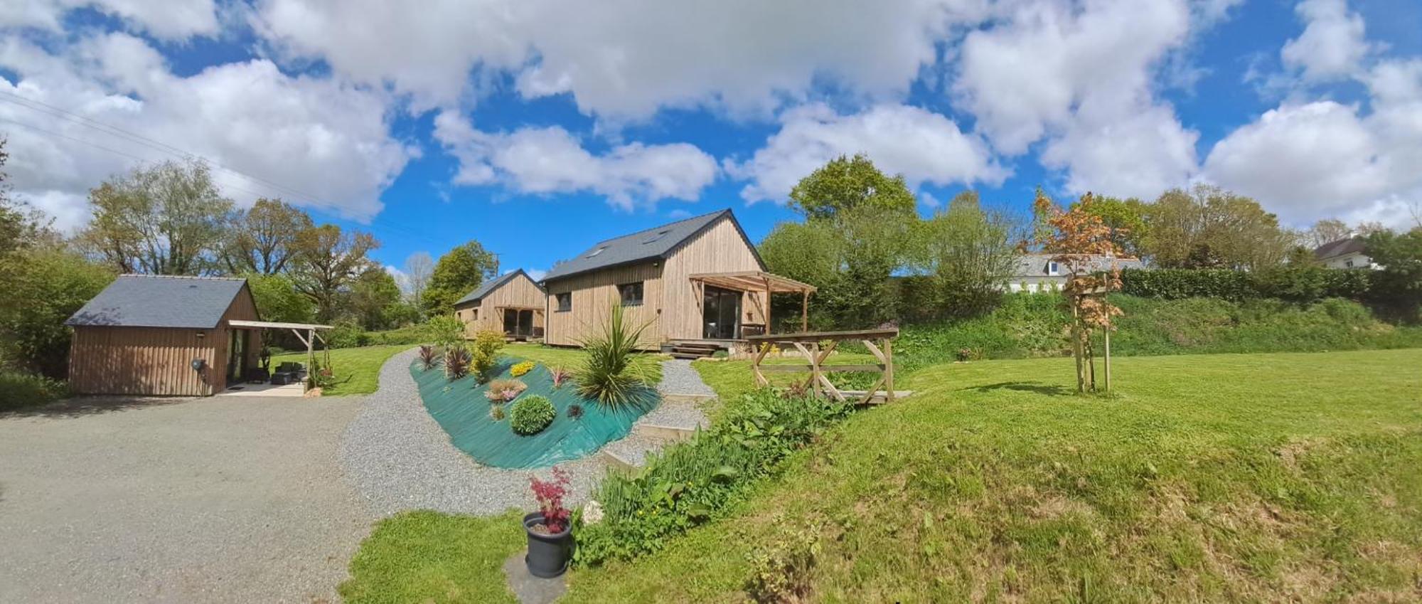 Chalets De Pont Cob Avec Spa Gouézec Exteriör bild