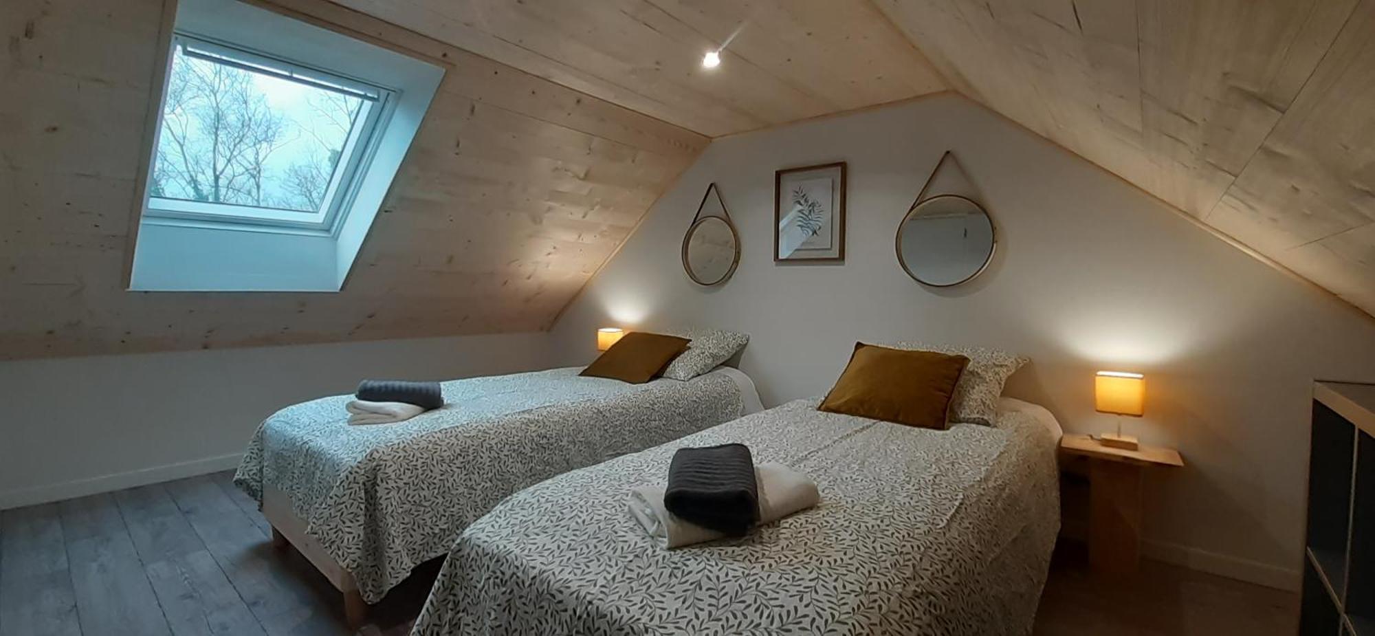 Chalets De Pont Cob Avec Spa Gouézec Exteriör bild