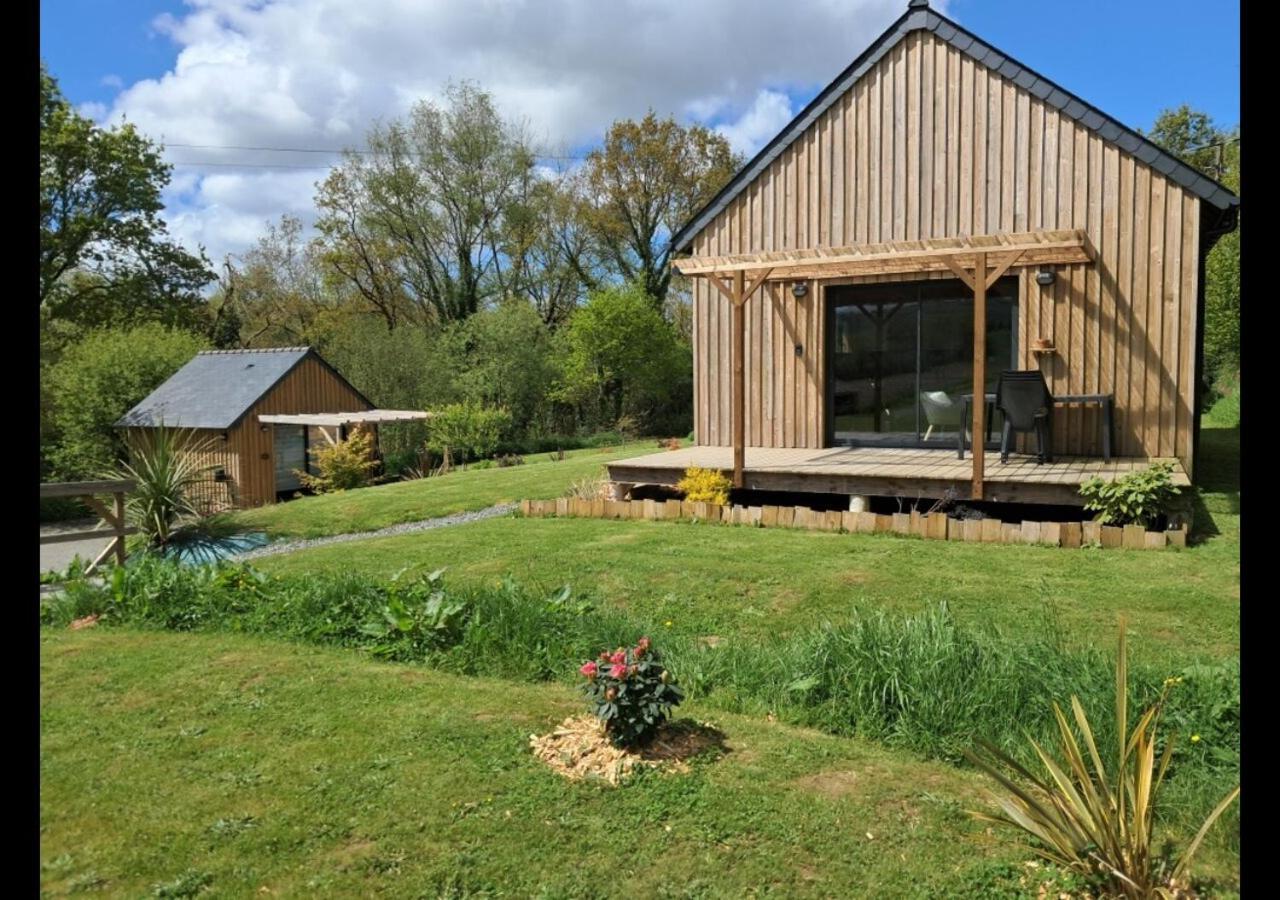 Chalets De Pont Cob Avec Spa Gouézec Exteriör bild